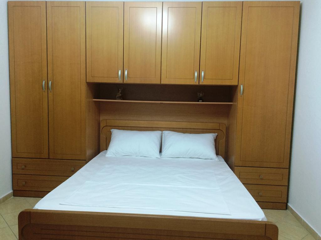 Golem Apartments Quarto foto